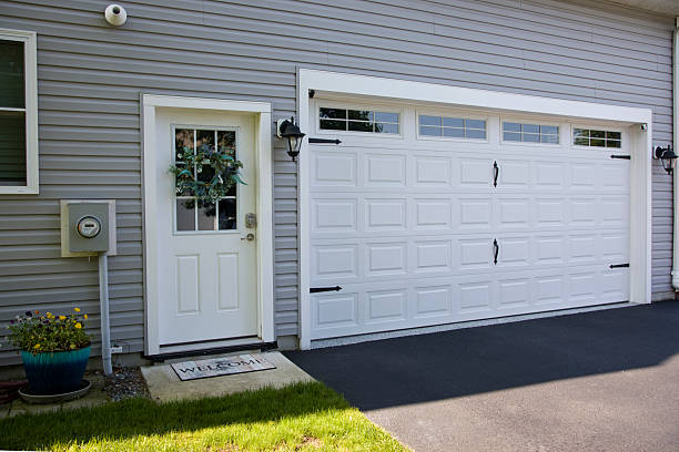 24/7 Emergency Garage Door Panel Replacement experts in Raton, NM
